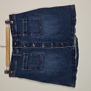 GAP size 8 button up jean skirt